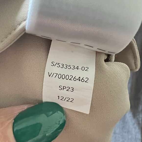 ATHLETA Stellar Wide Crop Pants Women's Size 10P Beige Tan Petite Pockets - Picture 6 of 8